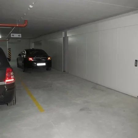 아파트 Jednopoziomowy - *